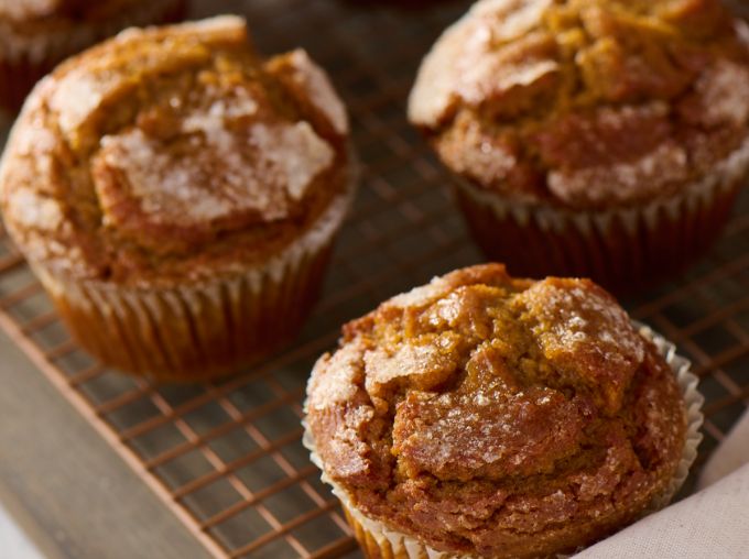 Fresh-Baked Muffins: Apple Cinnamon Muffins (2 pk)