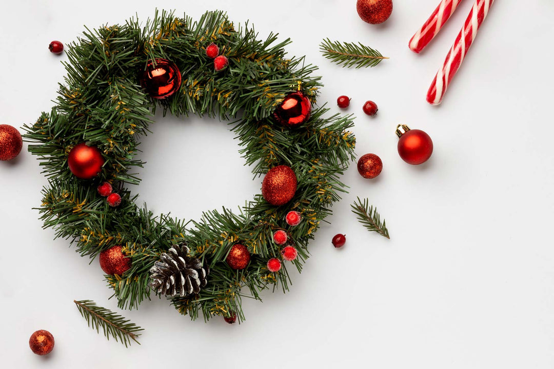 Front-Porch Holiday Magic: Wreaths & Garland Styling