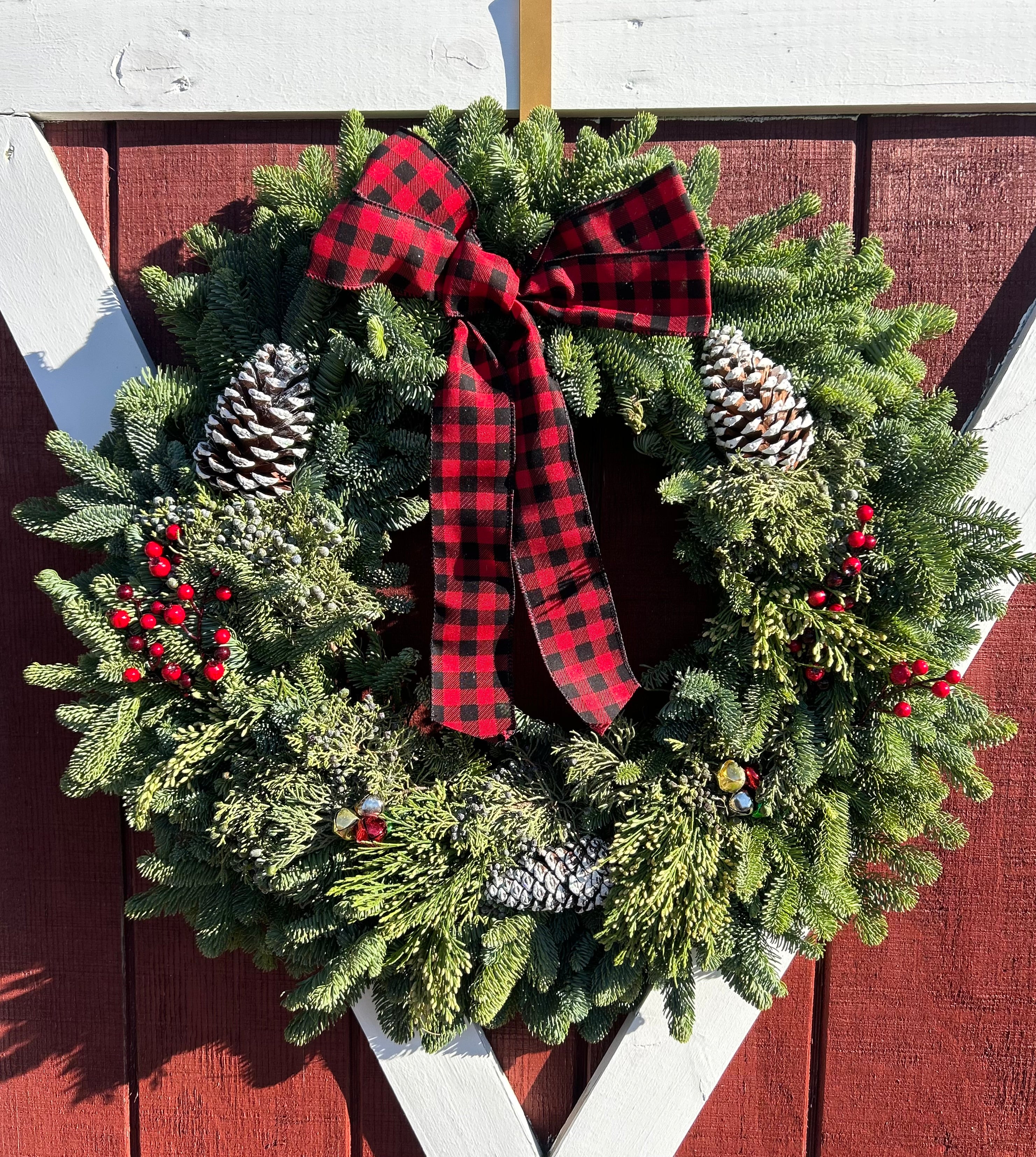 30" Mixed Wreath With Premium Bow, Bells & Frosted Cones