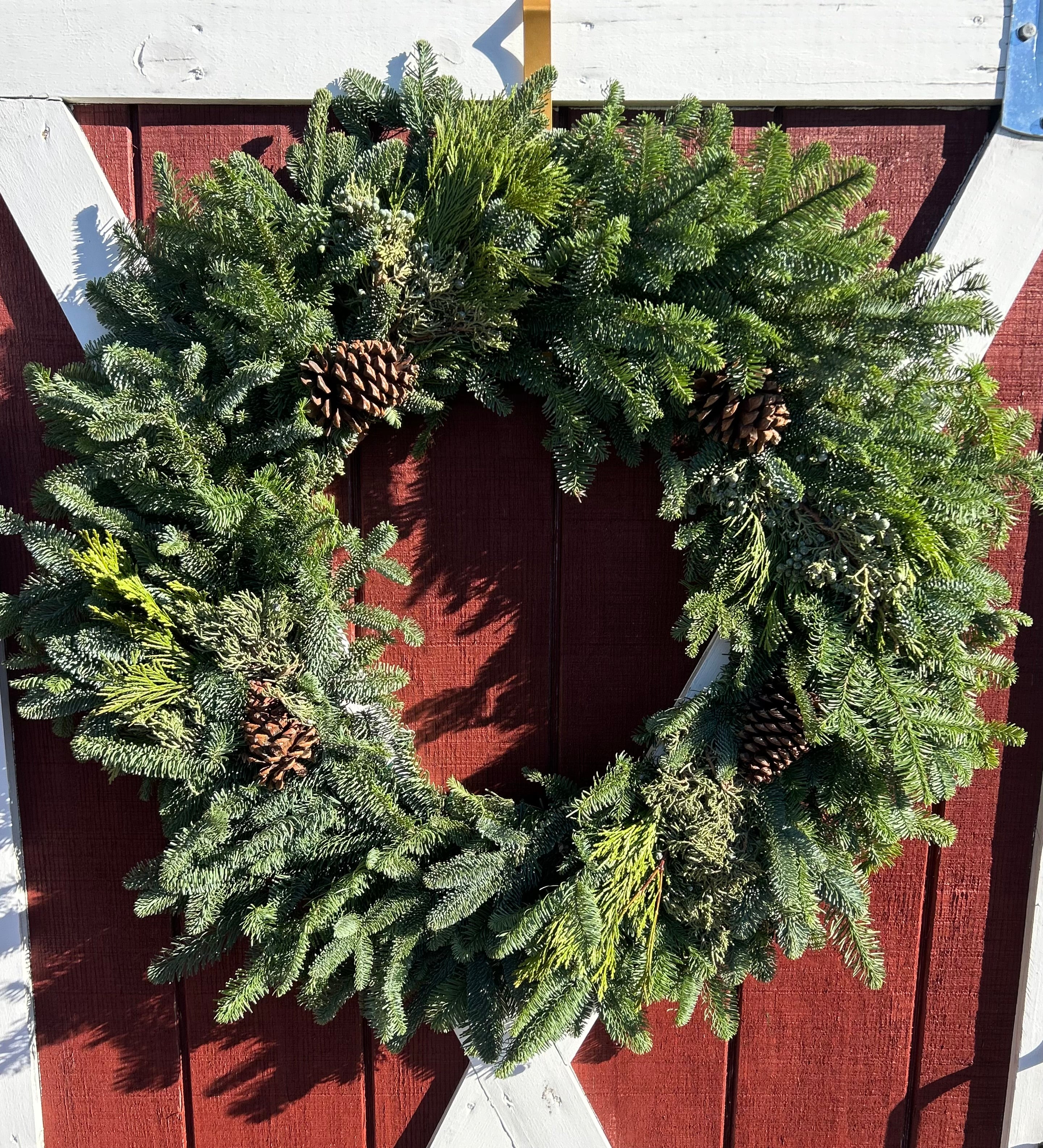 36" Mixed Wreath With Cones