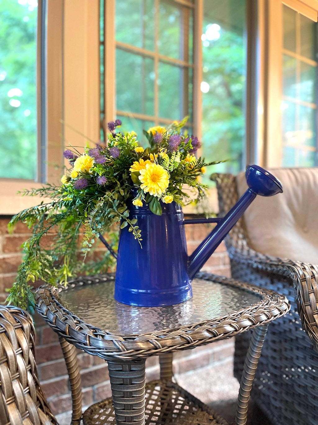 1.2 gal Blue Metal Watering Can/Memory Foam Kneel Cushion