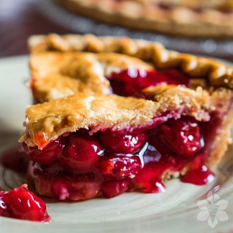 Fresh-baked Cherry Pie 9″